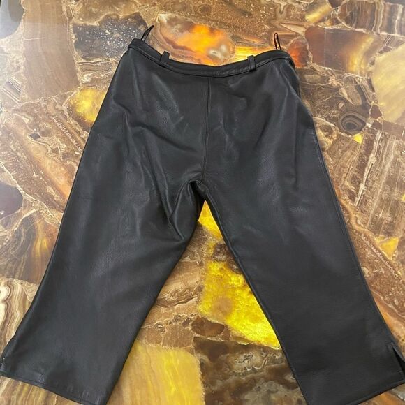 Hannah 100% leather bike shorts, size 6 - Picture 2 of 7